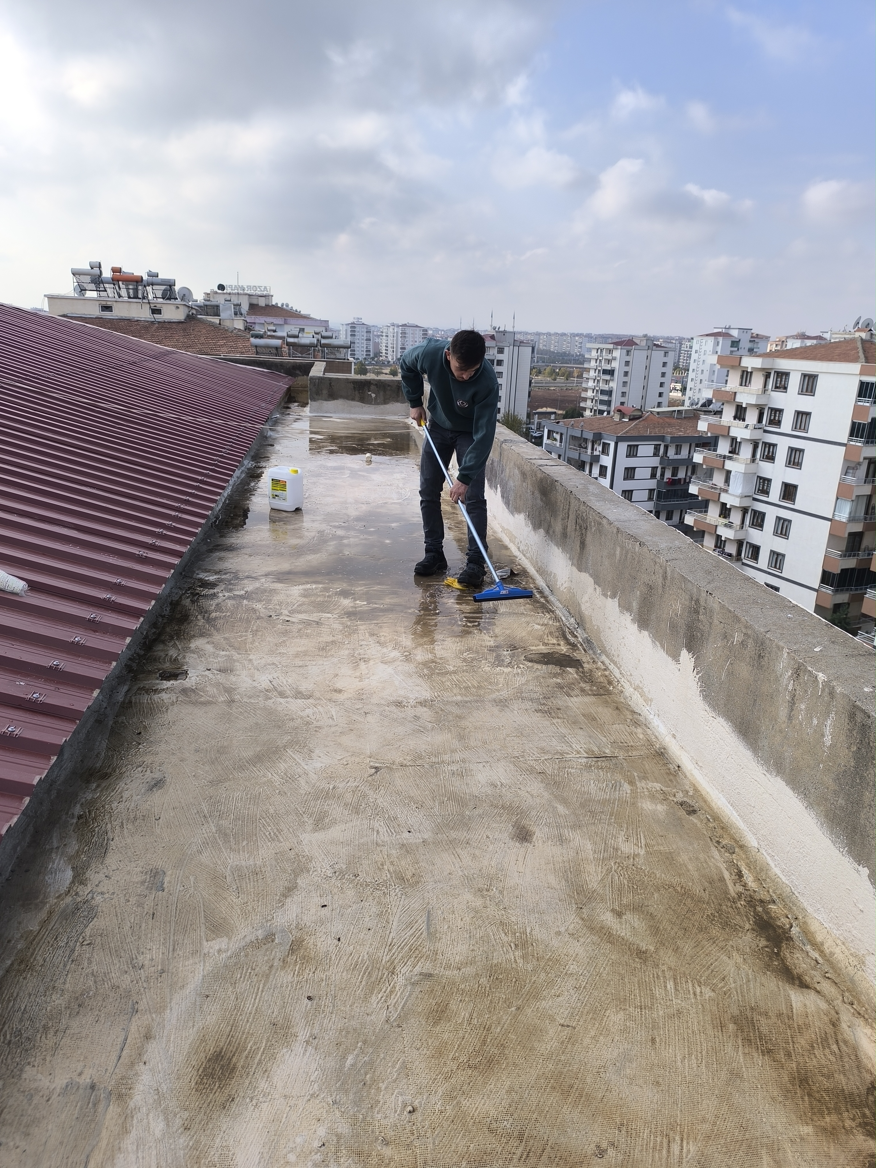 Jiyan Sitesi 1 Blok Çatı Değişim İsi